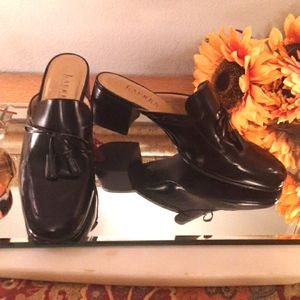 LAUREN Ralph Lauren Black With Tassel Mules/Clog Shoes. Size:US 8